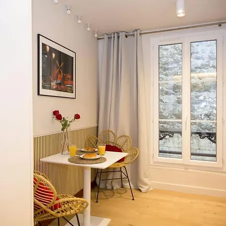 Studio Fonctionnel Et Moderne Place Clichy - 2p *