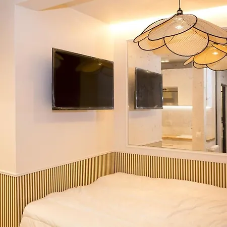 Studio Fonctionnel Et Moderne Place Clichy - 2p Apartment *