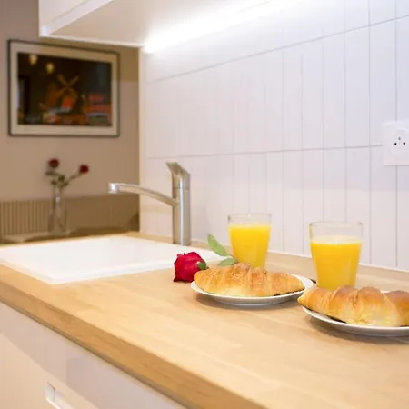 Studio Fonctionnel Et Moderne Place Clichy - 2p *