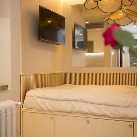 Studio Fonctionnel Et Moderne Place Clichy - 2p