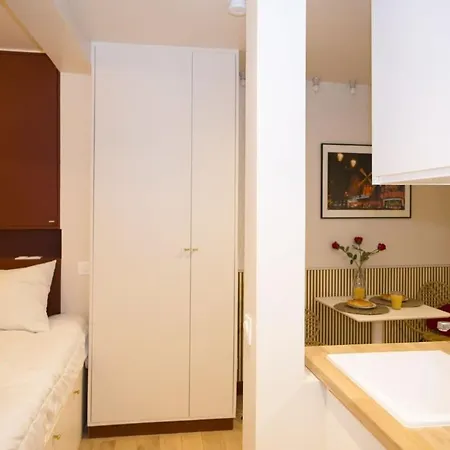 Studio Fonctionnel Et Moderne Place Clichy - 2p * Paris