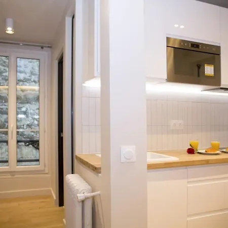 Studio Fonctionnel Et Moderne Place Clichy - 2p Apartment